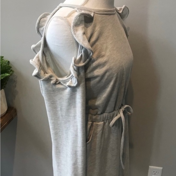 Promesa ruffle cold shoulder sweatshirt dress - Picture 3 of 4